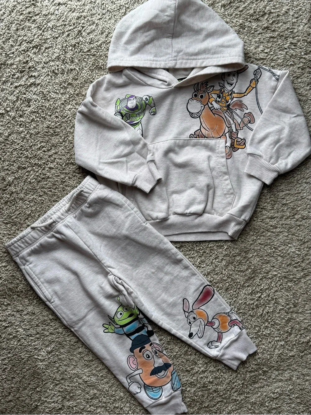 Disney Pixar Toy Story Toddler Hoodie & Jogger Set Size 2T Oatmeal Buzz Woody